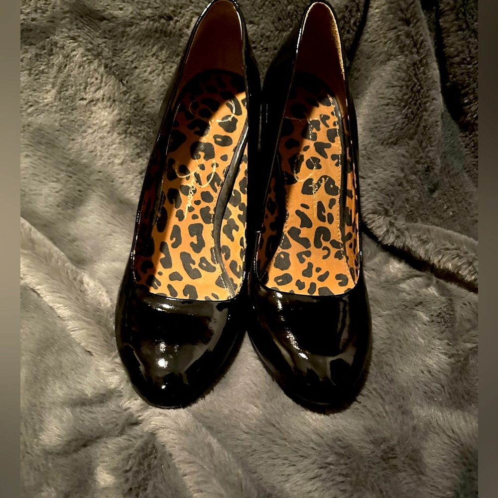 Jessica Simpson Patent leather pump